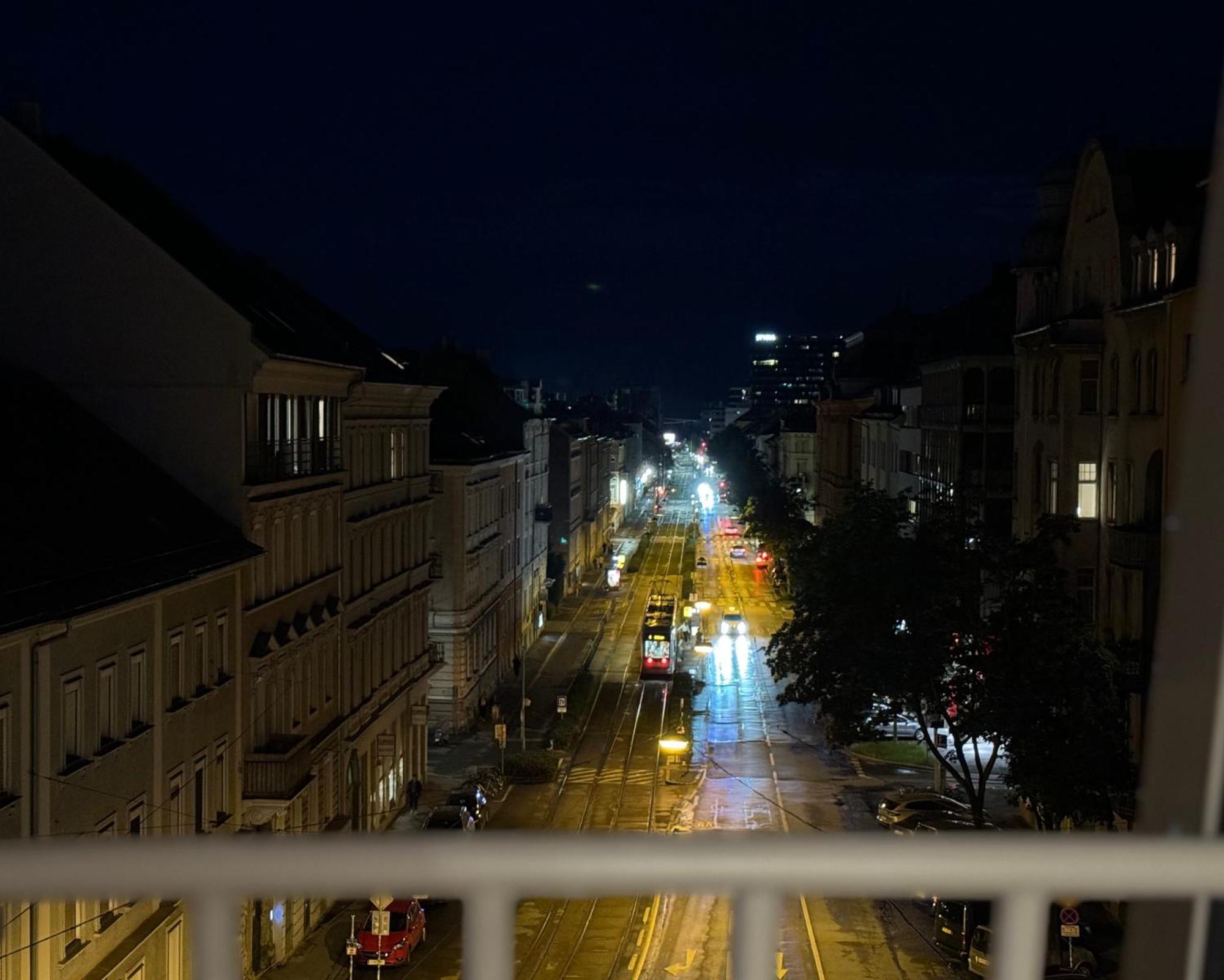 Modernes Apartment Im Zentrum Von Graz Dış mekan fotoğraf